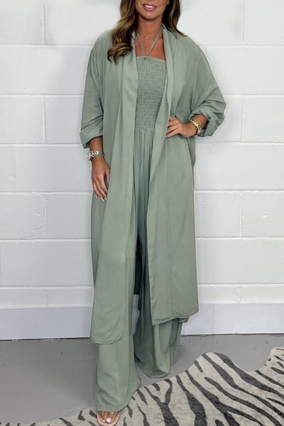 Komplett look: Elegant jumpsuit + Lätt kimono GRATIS